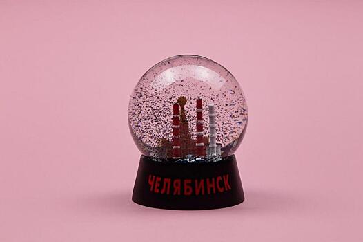 Челябинский эко-активист начал продавать новогодние шары с черным снегом