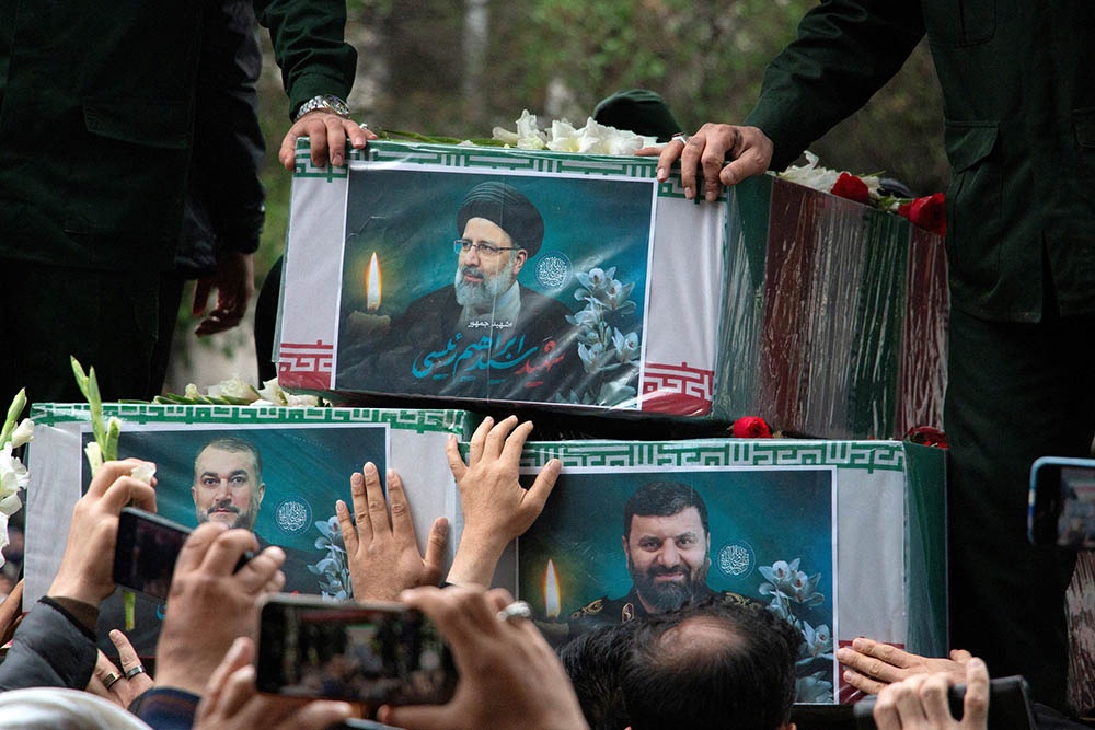 В Иране прощаются с погибшим президентом Раиси