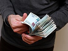 «Система не справится»: Как объясняют отказ раздавать деньги россиянам