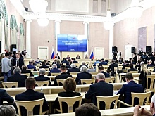Спикер новосибирского Заксобрания оценил проблему нехватки врачей и учителей