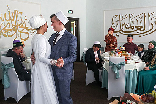 Духовное управление мусульман России запретило жениться на представительницах других религий