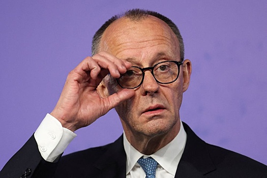 La Repubblica: Обиженный на Макрона Мерц хочет ему отомстить, ЕС грозит раскол