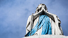 Врачи не смогли объяснить: 5 случаев исцеления, которые потрясли науку