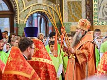 Новый колокол освятили в Воскресенском соборе Дзержинска