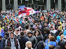 Политолог Караханов: протесты в Грузии станут волнообразными, но ограниченными