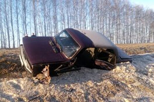 В столкновении Hyundai и ВАЗа под Тамбовом пострадал водитель иномарки
