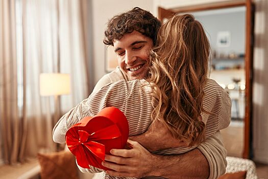 Что подарить парню на день святого Валентина 2024: 20 идей подарков любимому мужчине на 14 февраля