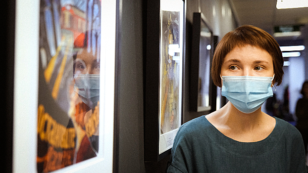 Иллюстрации Зеленой лампочки. В SMART-библиотеке им. А. Ахматовой проходит выставка Александры Харитоновой