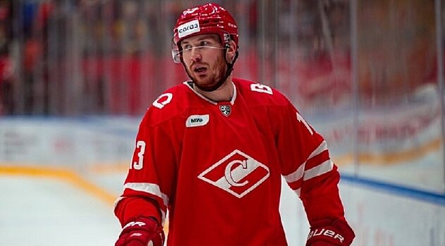 «После игр закатывали кегу с пивом – все было подключено. Подходишь к крану и наливаешь бокальчик». Любимов об игре во Франции