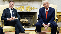 Генсек НАТО Рютте оправдался за подхалимство перед Трампом