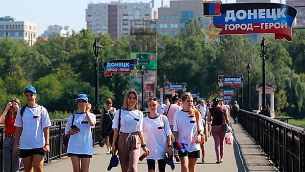 Лавров: граждане РФ в ДНР и ЛНР имеют право голосовать на выборах в Госдуму