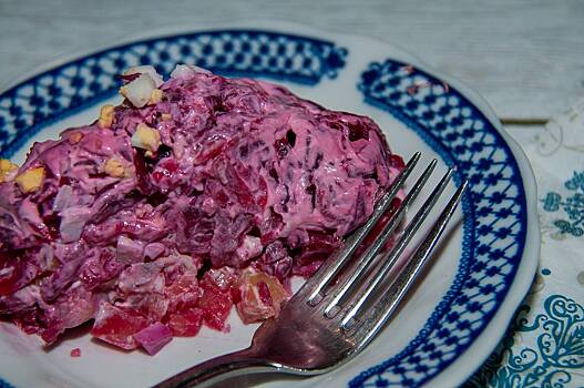 В России подорожал традиционный новогодний салат