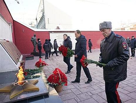 В Самаре почтили память сотрудников ОВД, погибших при исполнении служебного долга