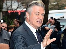 Алек Болдуин на съемках вестерна случайно застрелил оператора из Украины