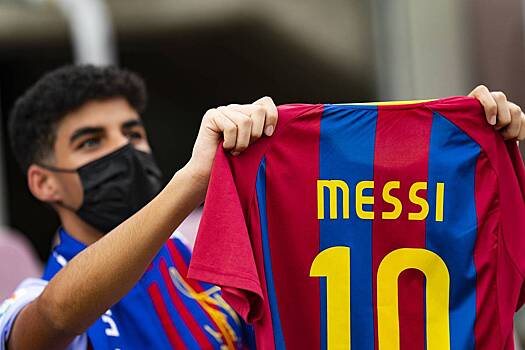 Озвучены сроки принятия решения о переходе Месси в «Барселону»