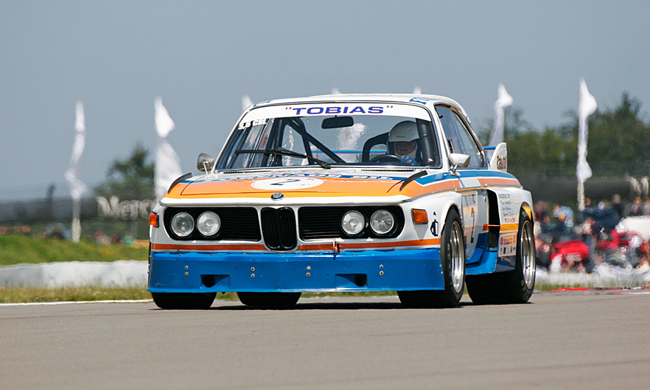 Первым гоночным автомобилем, разработанным подразделением М, стал BMW 3.0 CSL (1973). Новый BMW обладал мощностью в 789 л. с. и был одним из лучших спорткаров в своем классе. Результатом работы разработчиков стали 6 побед в “Европейском кузовном чемпионате”, триумф в своем классе на «Ле-Мане», победа в «24 часах Дайтоны»