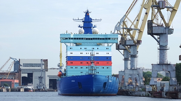 Атомный ледокол «Урал» вышел в первый рабочий рейс