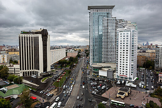 Названы выгодные для покупки жилья районы Москвы