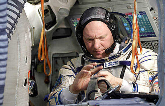 Выход российских космонавтов в открытый космос запланирован на 15 августа
