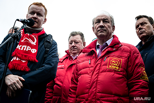 Оппозиция провела акции протеста в городах ЯНАО