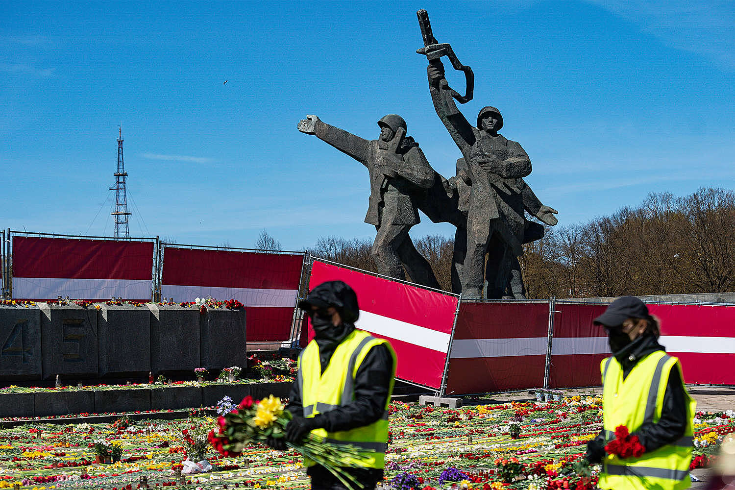 В Латвии допустили подрыв памятника Освободителям Риги войсками НАТО