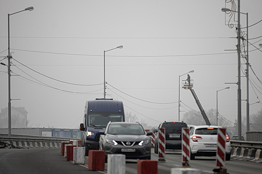 Ремонт моста на Невского под покровом тумана (фоторепортаж )