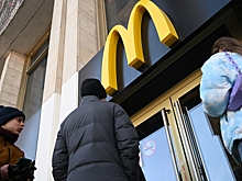 СМИ: солдата ВСУ похоронили под рекламу McDonald's