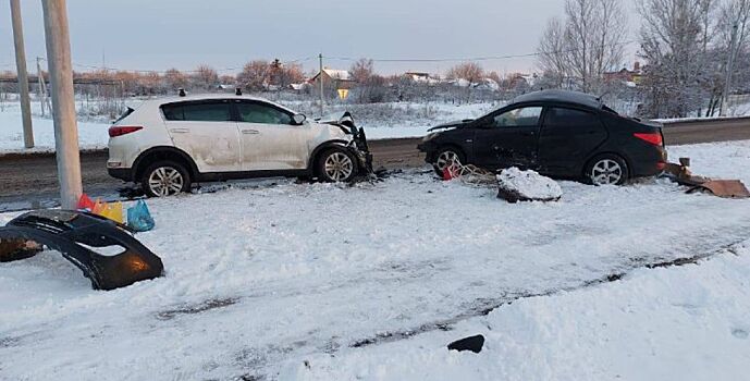 На Дону в ДТП пострадали два человека