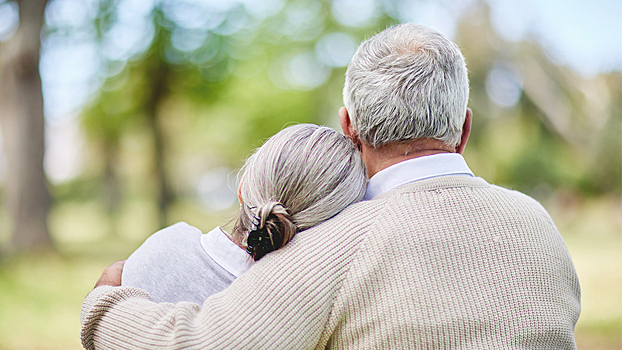 Любовь 60+: чем отношения в зрелом возрасте лучше юношеских метаний
