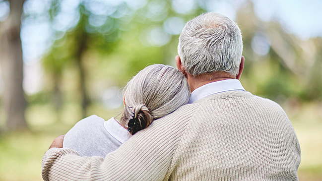 Любовь 60+: чем отношения в зрелом возрасте лучше юношеских метаний