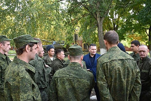 Андрей Воробьёв: В 631-м учебном центре боевого применения проходят военную подготовку 250 человек