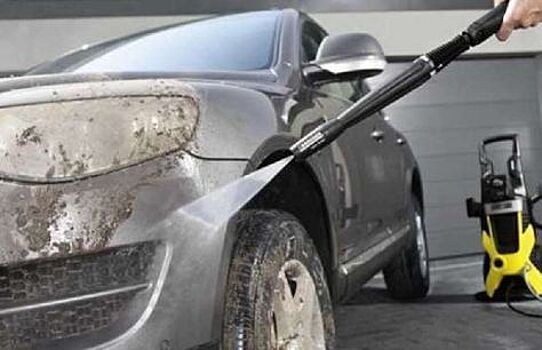 Стоит ли мыть машину в грязную погоду?