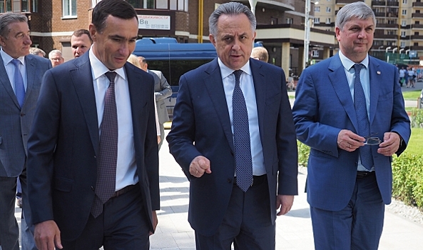 Виталий Мутко высоко оценил инфраструктуру городского квартала Троицкий