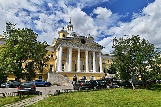 Дворец науки, царь-баня и ипподром. Какие памятники архитектуры Москвы сохранили историческую функцию