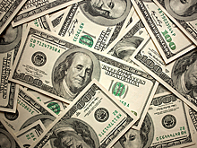 Россия и Китай против доллара: доля двусторонних сделок в американской валюте впервые ниже 50%