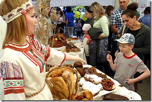 В Калининграде отметили праздник хлеба и молока