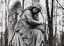 «Католиков притесняли, поэтому место им выделили в низинке»: история немецкого кладбища