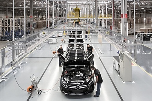 На YouTube появился фильм, посвященный работе завода Mercedes‑Benz в Подмосковье