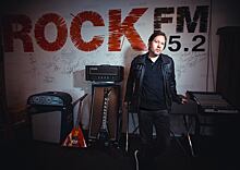 ROCK FM поздравила Кена Хенсли со Всемирный днем рок-н-ролла