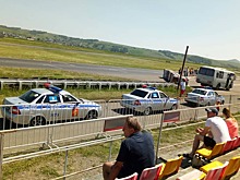 Гонки сотрудников ГИБДД на патрульных машинах прошли в Красноярске