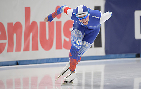 Российский конькобежец Захаров стал вторым в масс-старте на этапе Кубка мира в Польше