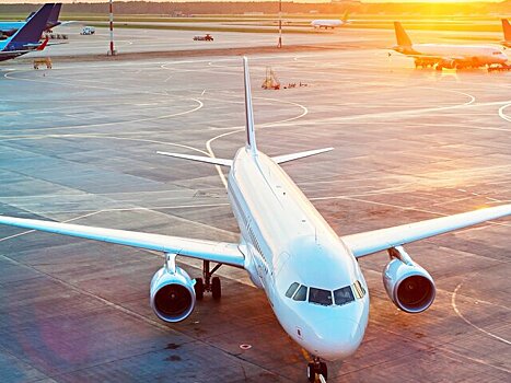 "Известия": старые самолеты расконсервируют в РФ для поддержания пассажиропотока