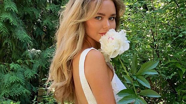 Стеша Маликова рассказала, как набирает вес