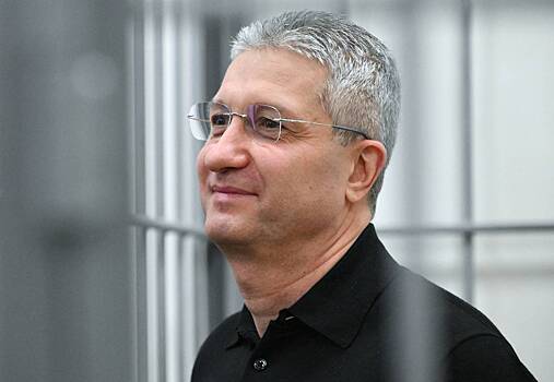 На осужденного экс-замглавы Минобороны подали в суд из-за «коммуналки»