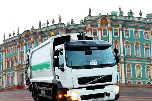 В Петербурге пытаются навести порядок с мусором с помощью монополии