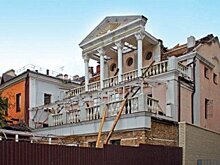 Давал ли Михляев Петру I откат деньгами и жемчугами?