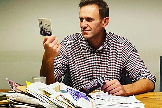 Навальный опроверг наличие у него ограничений на выезд