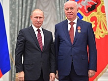 Убрать в долгий ящик. Президент подарил Меркушкину оберег от уголовных дел