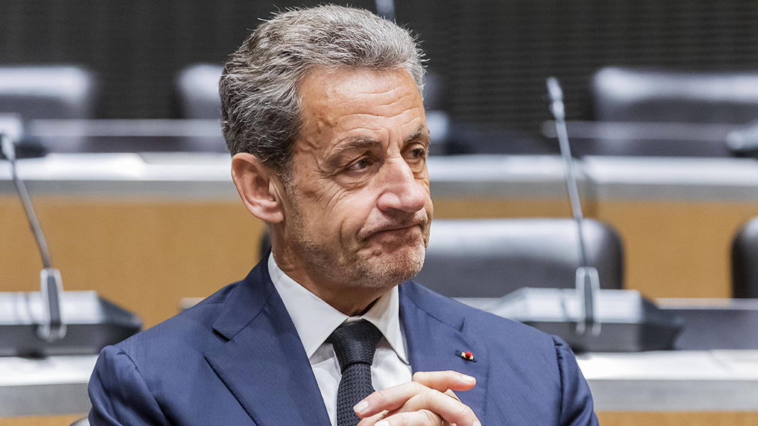 Обзор иноСМИ: Саркози против Украины в ЕС и Орбан как «заноза» для Запада