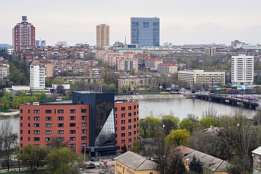 Работодатели новых территорий предлагают сотрудникам вакансии с переездом